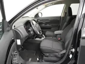 Mitsubishi Outlander thumbnail 13