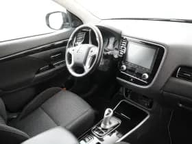 Mitsubishi Outlander thumbnail 30