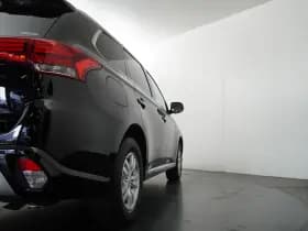 Mitsubishi Outlander thumbnail 38