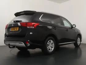 Mitsubishi Outlander thumbnail 5