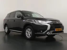 Mitsubishi Outlander thumbnail 7