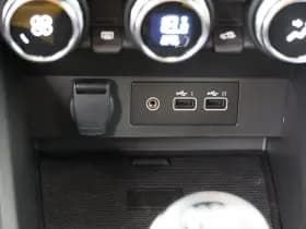 Renault Clio thumbnail 20