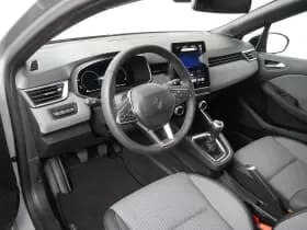Renault Clio thumbnail 27