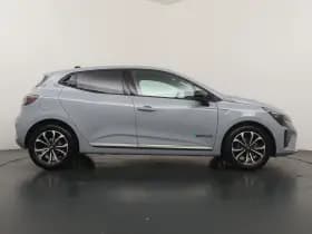 Renault Clio thumbnail 6