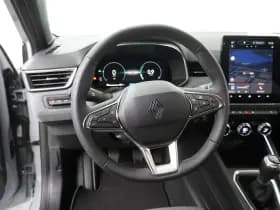 Renault Clio thumbnail 9