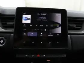 Renault Captur thumbnail 17