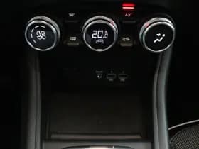 Renault Captur thumbnail 21