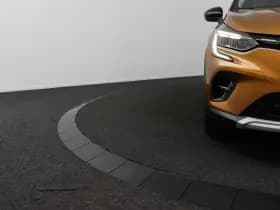 Renault Captur thumbnail 33