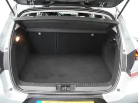 Renault Captur thumbnail 35