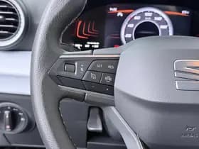 SEAT Arona thumbnail 25