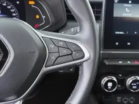 Renault Clio thumbnail 21