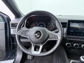 Renault Clio thumbnail 9