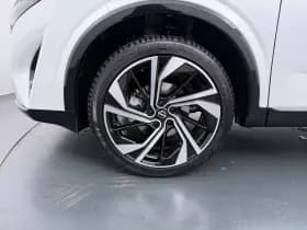 Nissan Qashqai thumbnail 16