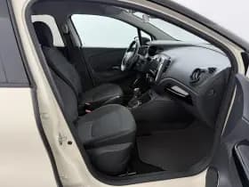 Renault Captur thumbnail 30