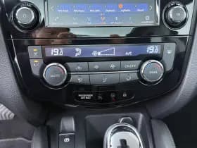 Nissan Qashqai thumbnail 17