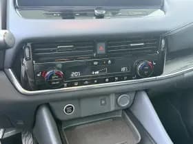 Nissan Qashqai thumbnail 17