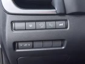 Nissan Qashqai thumbnail 23