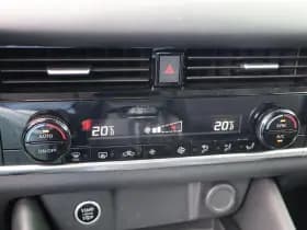 Nissan Qashqai thumbnail 38