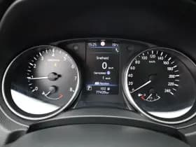 Nissan Qashqai thumbnail 34