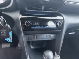 Toyota Yaris Cross thumbnail 17