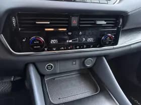 Nissan Qashqai thumbnail 17