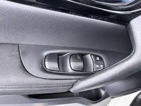 Nissan Qashqai thumbnail 21