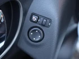 Nissan Qashqai thumbnail 25