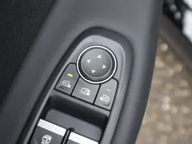 Nissan Micra thumbnail 12