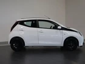 Toyota Aygo thumbnail 5