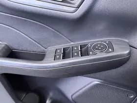 Ford Kuga thumbnail 24