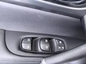 Nissan Qashqai thumbnail 24