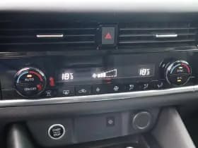Nissan Qashqai thumbnail 36