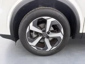 Nissan Qashqai thumbnail 16