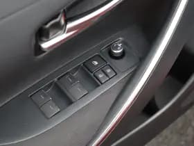 Toyota Corolla thumbnail 25