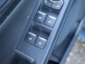 Ford Kuga thumbnail 27