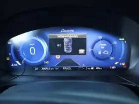 Ford Kuga thumbnail 35