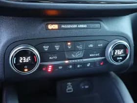 Ford Kuga thumbnail 41