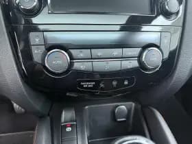 Nissan Qashqai thumbnail 17