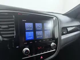 Mitsubishi Outlander thumbnail 11