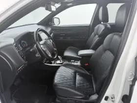 Mitsubishi Outlander thumbnail 13