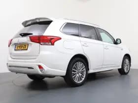 Mitsubishi Outlander thumbnail 5