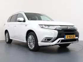 Mitsubishi Outlander thumbnail 7