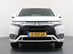 Mitsubishi Outlander thumbnail 8