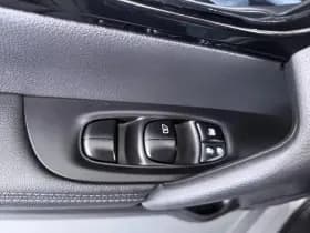 Nissan Qashqai thumbnail 21