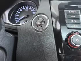 Nissan Qashqai thumbnail 17