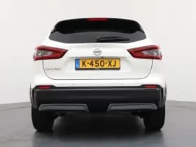 Nissan Qashqai thumbnail 4