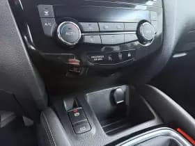 Nissan Qashqai thumbnail 16