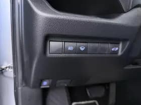Toyota RAV4 thumbnail 20