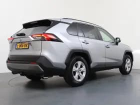 Toyota RAV4 thumbnail 5