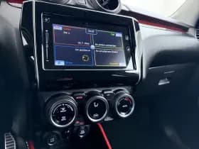 Suzuki Swift thumbnail 11